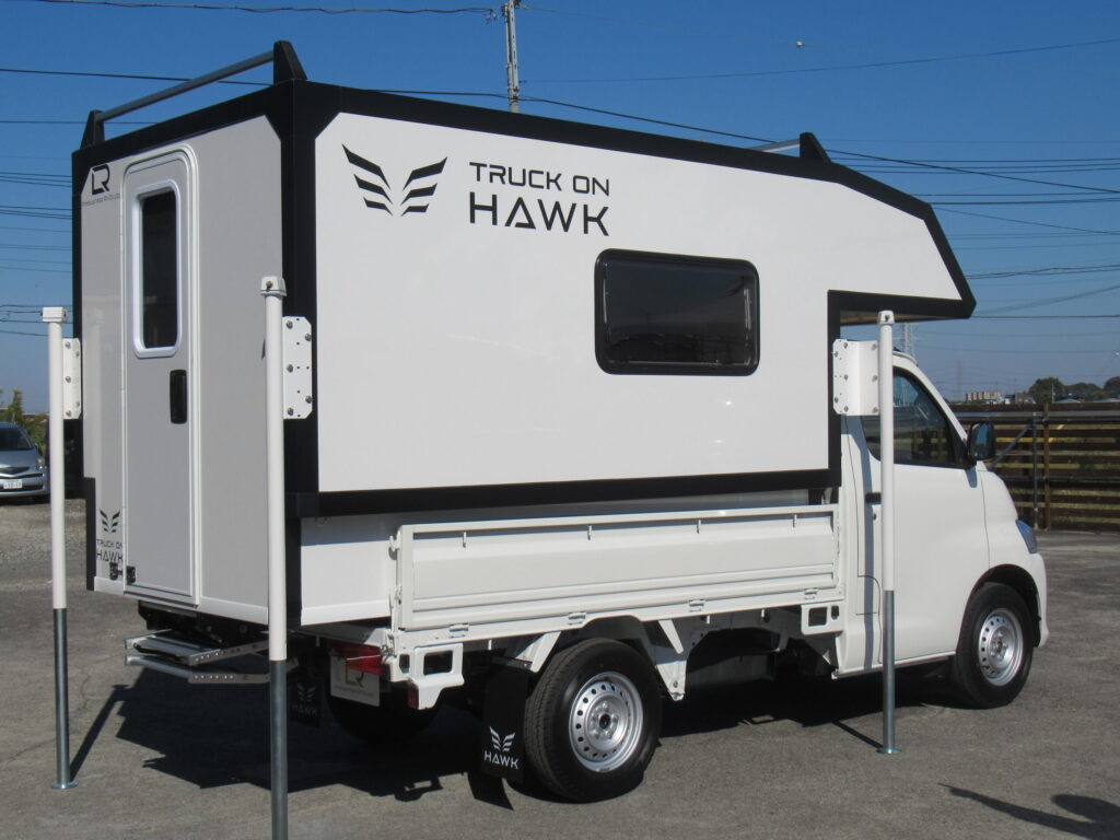 TRUCK ON HAWK | Precious Most RV 株式会社